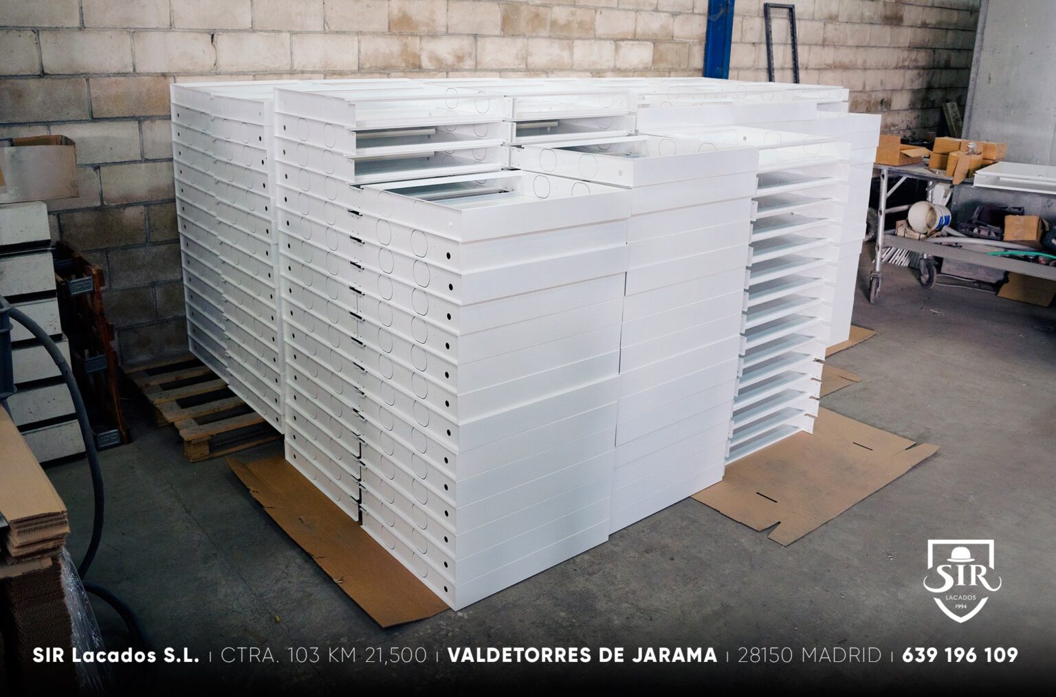 Pintura en polvo electrostática para piezas metálicas industriales en Alcobendas
